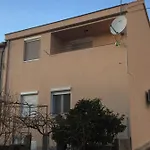 Blazo Apartment Kali